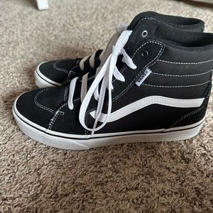 Sk8 hi Vans worn once